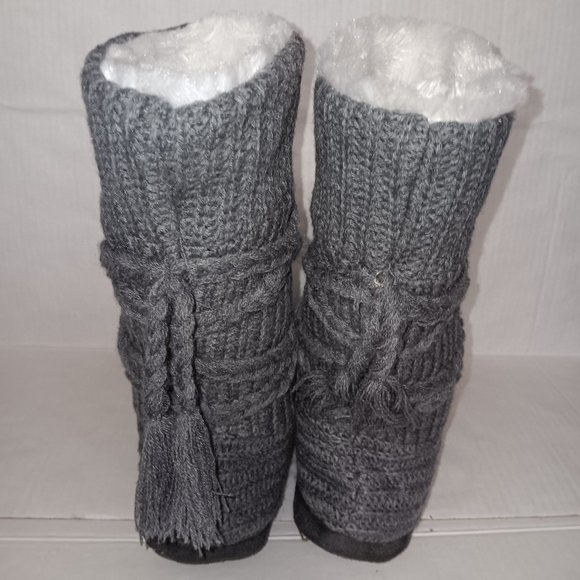 NY YANKEES INSPIRED KNIT SLIPPER BOOTS - Picture 4 of 7